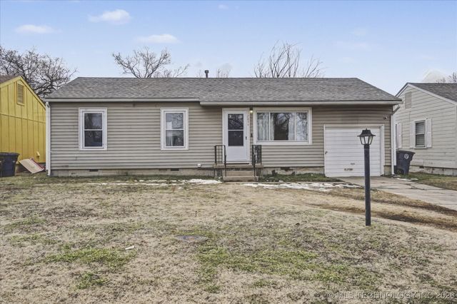 7854 E King Street, Tulsa, OK 74115