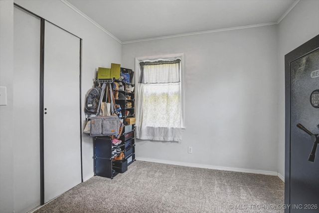 7854 E King Street, Tulsa, OK 74115