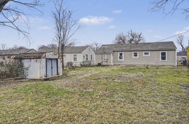 7854 E King Street, Tulsa, OK 74115