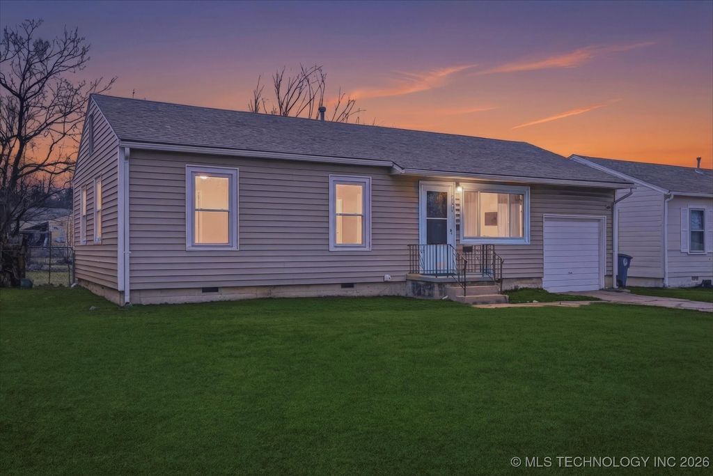 7854 E King Street, Tulsa, OK 74115