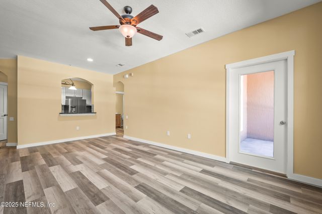 10550 BAYMEADOWS Road 1022, Jacksonville, FL 32256