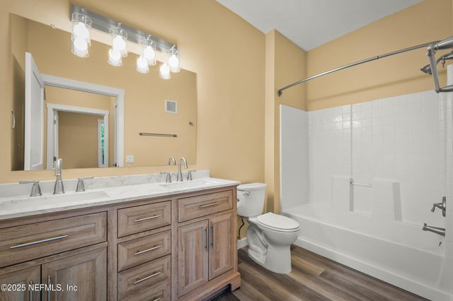 10550 BAYMEADOWS Road 1022, Jacksonville, FL 32256