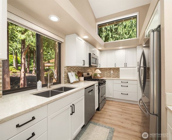 3415 211th Avenue NE, Sammamish, WA 98074