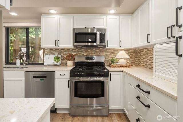 3415 211th Avenue NE, Sammamish, WA 98074