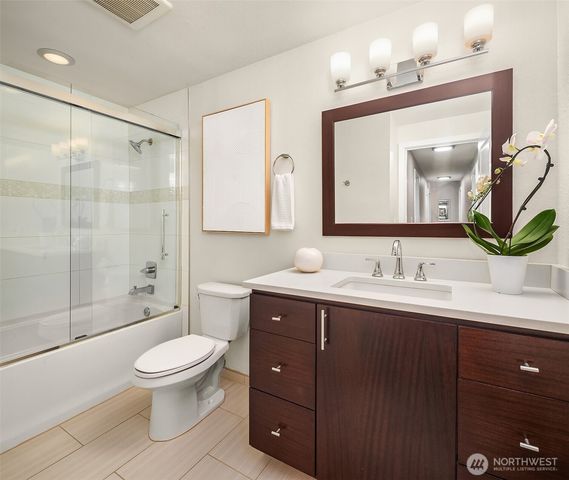 3415 211th Avenue NE, Sammamish, WA 98074