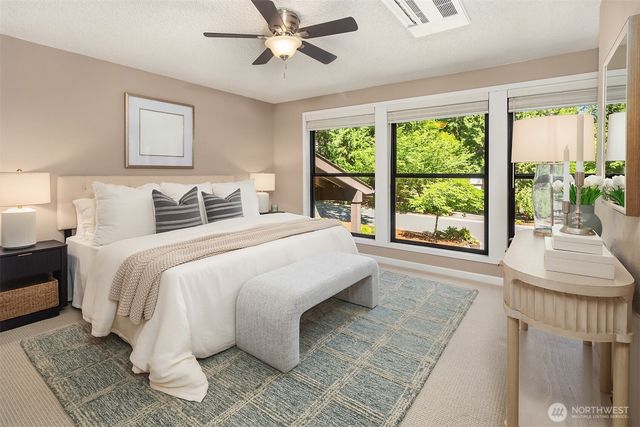 3415 211th Avenue NE, Sammamish, WA 98074