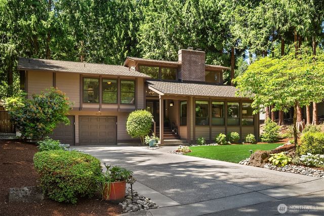 3415 211th Avenue NE, Sammamish, WA 98074