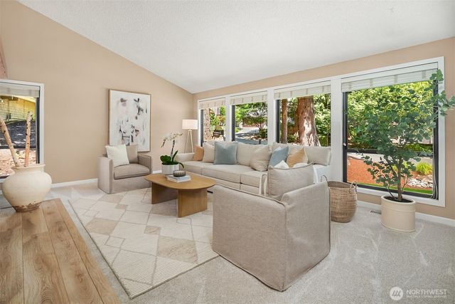 3415 211th Avenue NE, Sammamish, WA 98074