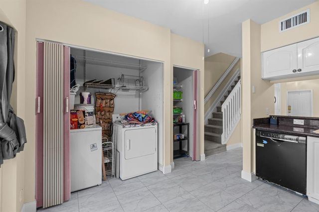 3168 SW 49th Street, Dania Beach, FL 33312