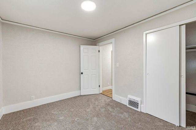 19602 Greenacre Street, South Bend, IN 46637