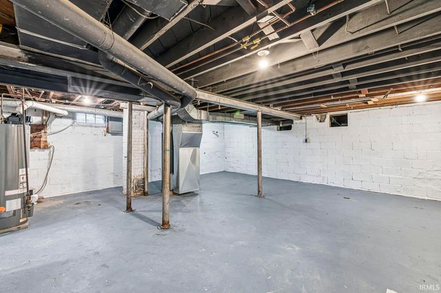 19602 Greenacre Street, South Bend, IN 46637