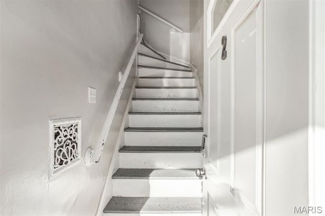 3231 Gravois Avenue, St Louis, MO 63118