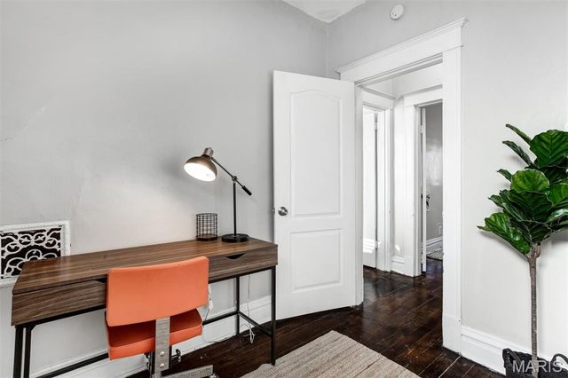 3231 Gravois Avenue, St Louis, MO 63118