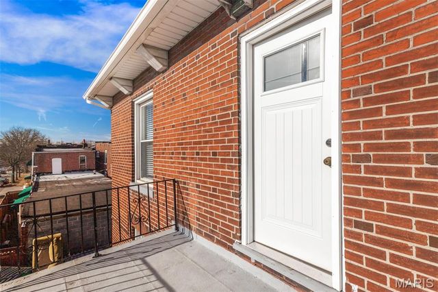 3231 Gravois Avenue, St Louis, MO 63118