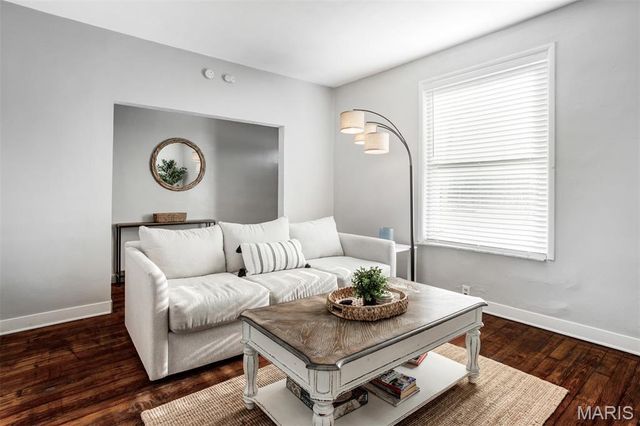 3231 Gravois Avenue, St Louis, MO 63118