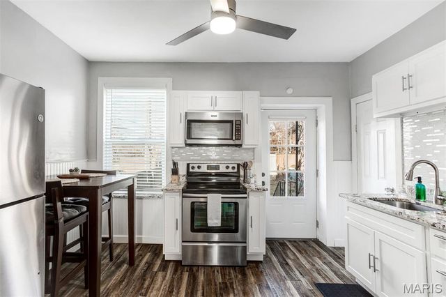 3231 Gravois Avenue, St Louis, MO 63118