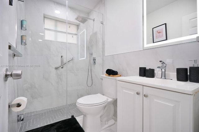 168 NW 32nd St 1, Miami, FL 33127