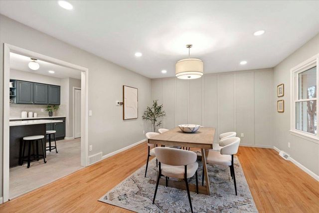 2826 Grandview Boulevard, Madison, WI 53713