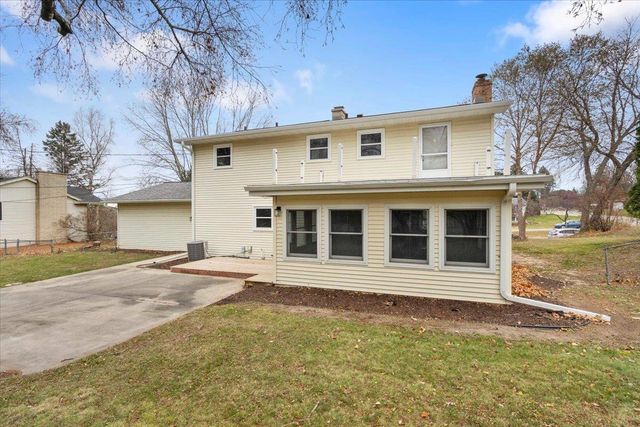 2826 Grandview Boulevard, Madison, WI 53713