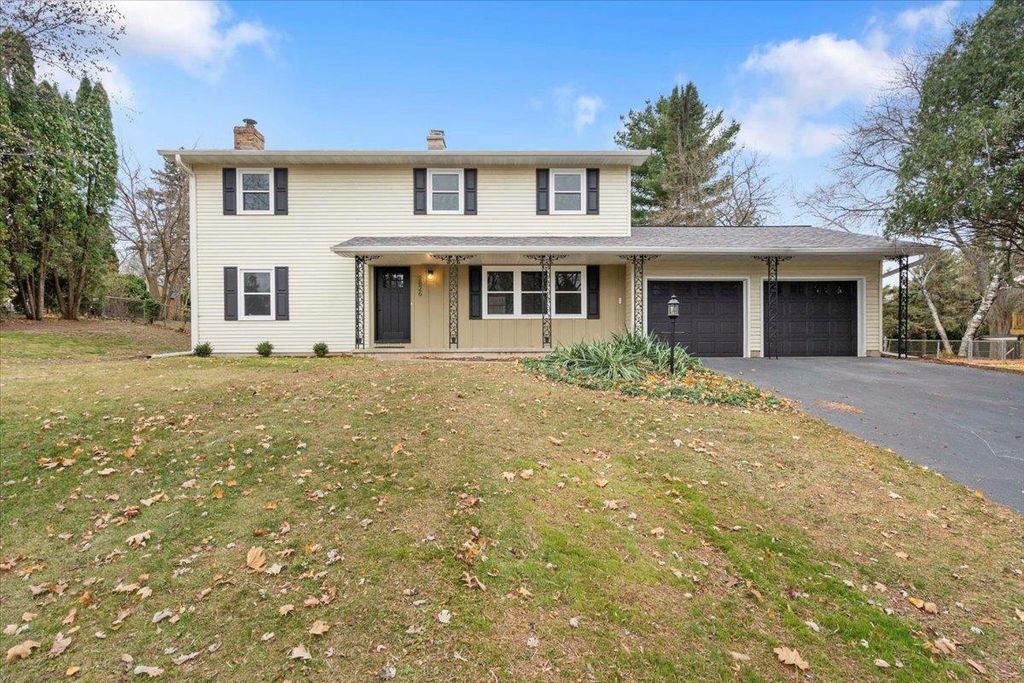 2826 Grandview Boulevard, Madison, WI 53713