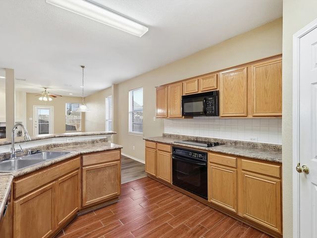 1048 Harriman Drive, Saginaw, TX 76131