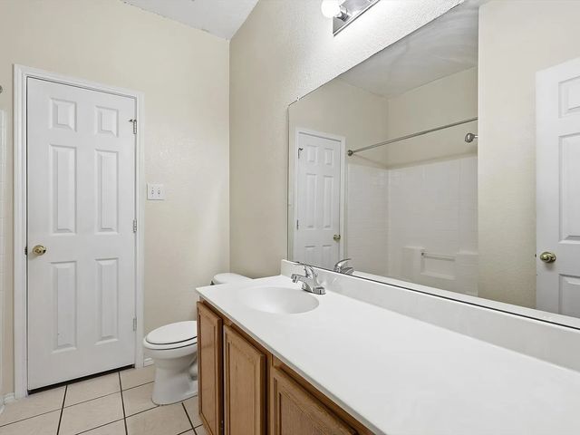 1048 Harriman Drive, Saginaw, TX 76131