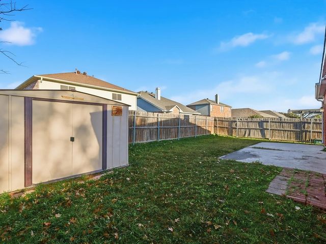 1048 Harriman Drive, Saginaw, TX 76131