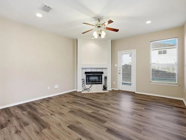 1048 Harriman Drive, Saginaw, TX 76131