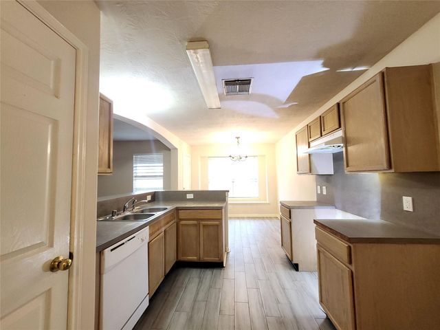 14034 Maximos Drive, Houston, TX 77083