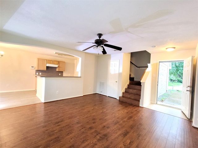 14034 Maximos Drive, Houston, TX 77083