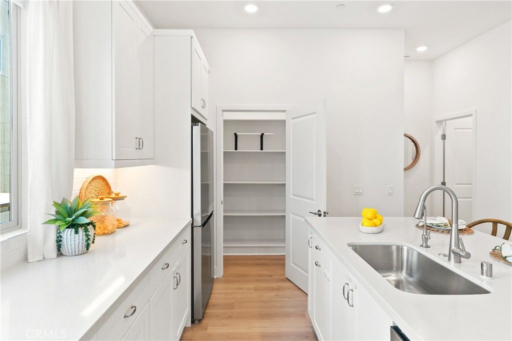 Image 18 of property listing at 1682 Yorktown Lane, San Pedro, CA 90732