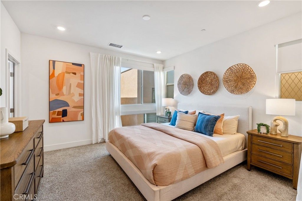 Image 25 of property listing at 1682 Yorktown Lane, San Pedro, CA 90732