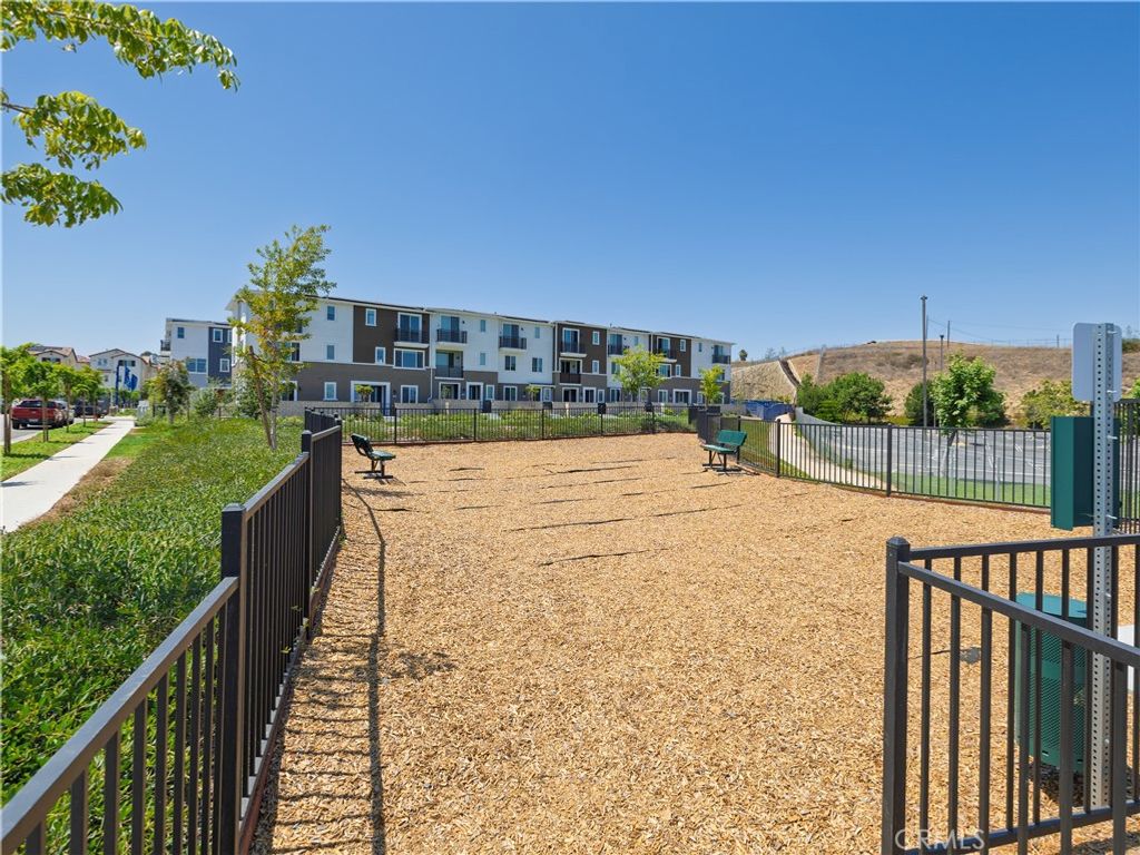 Image 54 of property listing at 1682 Yorktown Lane, San Pedro, CA 90732