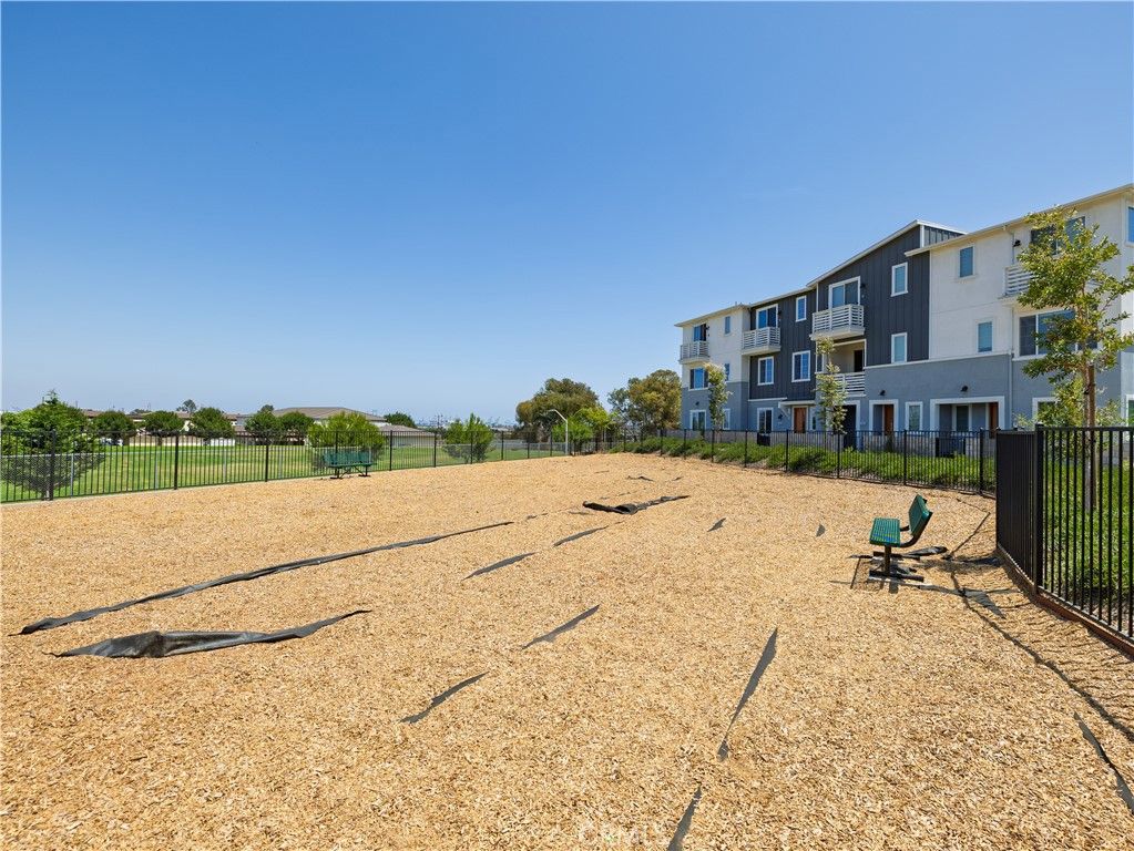 Image 55 of property listing at 1682 Yorktown Lane, San Pedro, CA 90732