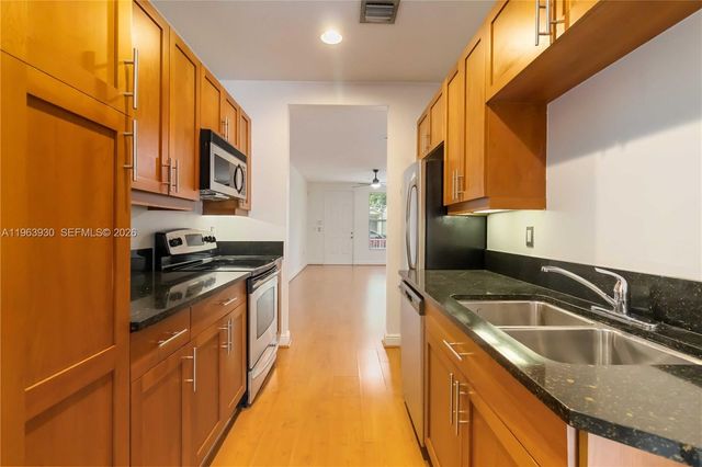 357 SW 13th Ter 357, Fort Lauderdale, FL 33312