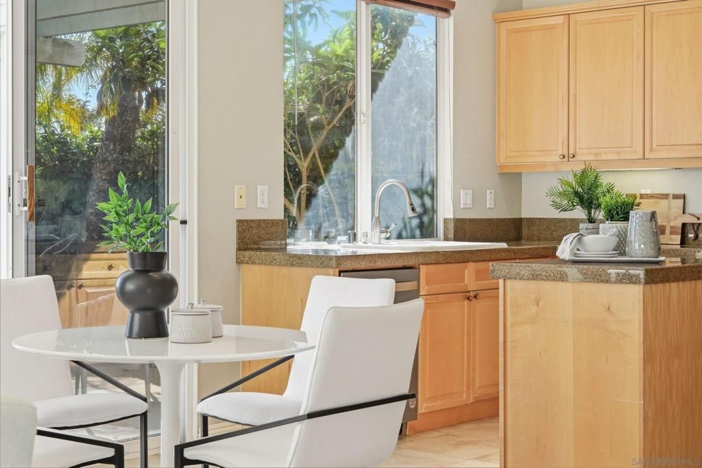 Image 27 of property listing at 10648 Briarlake Woods Dr, San Diego, CA 92130