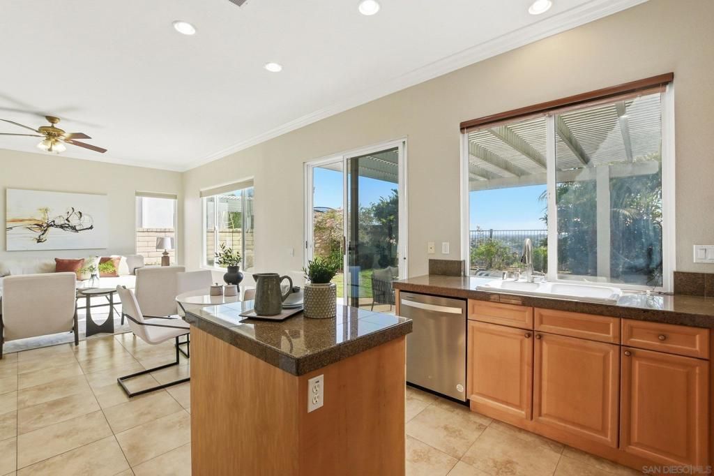 Image 30 of property listing at 10648 Briarlake Woods Dr, San Diego, CA 92130