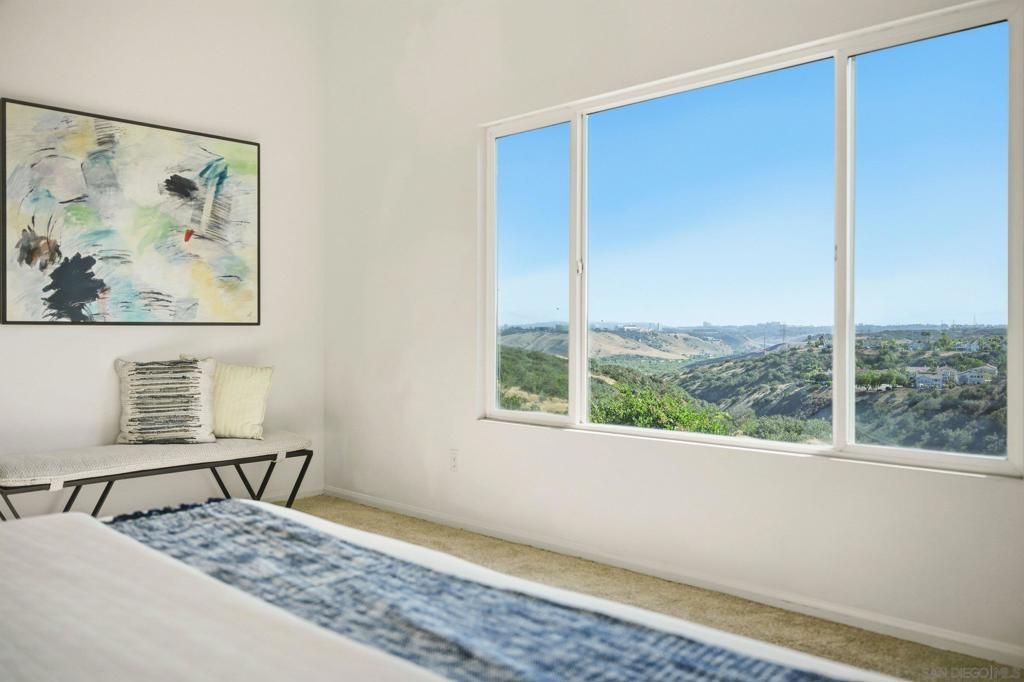 Image 39 of property listing at 10648 Briarlake Woods Dr, San Diego, CA 92130