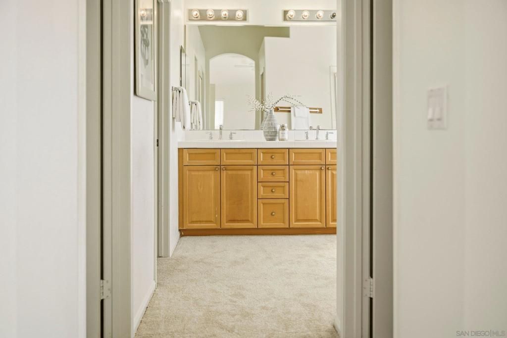 Image 43 of property listing at 10648 Briarlake Woods Dr, San Diego, CA 92130