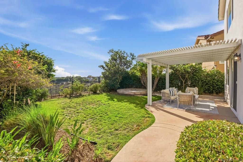 Image 51 of property listing at 10648 Briarlake Woods Dr, San Diego, CA 92130