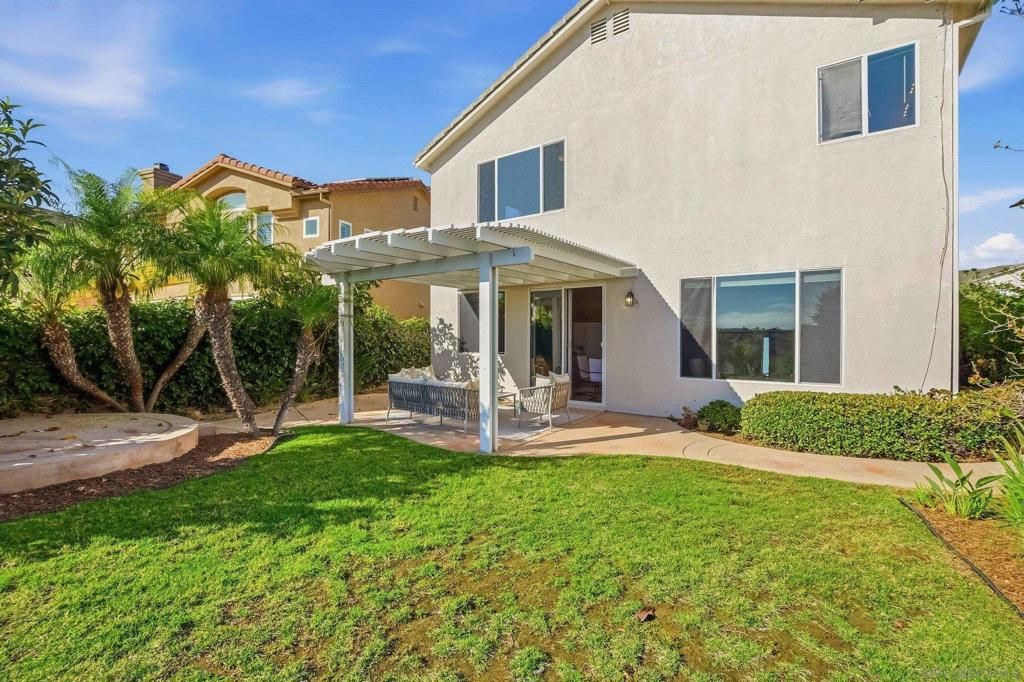 Image 52 of property listing at 10648 Briarlake Woods Dr, San Diego, CA 92130