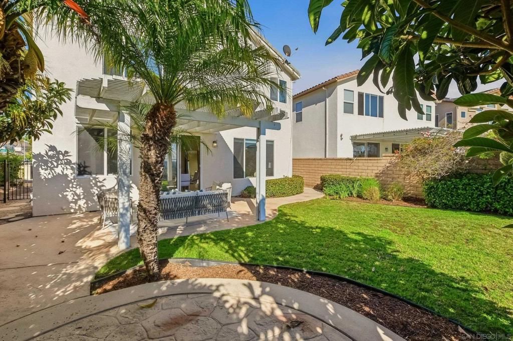 Image 53 of property listing at 10648 Briarlake Woods Dr, San Diego, CA 92130