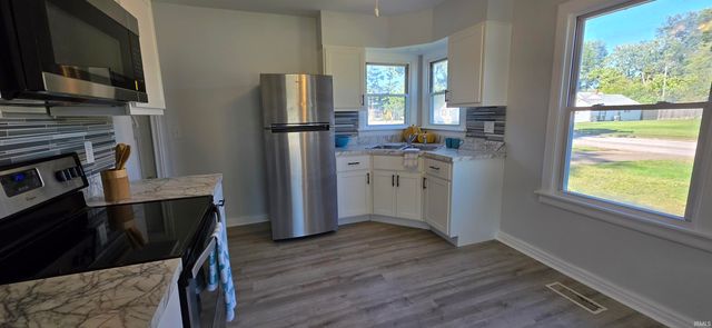 1201 S Rotherwood Avenue, Evansville, IN 47714