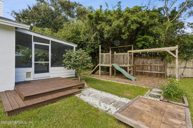 909 16TH Street N, Jacksonville Beach, FL 32250