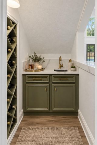 5 Thornhedge Court, The Woodlands, TX 77381