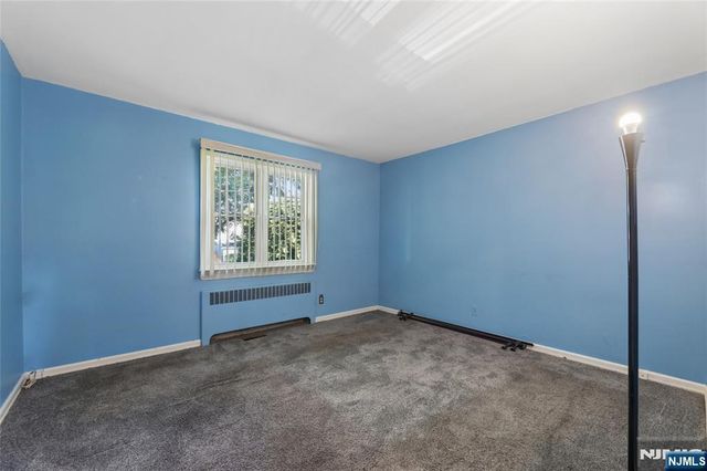 15 Congress Street, Dumont, NJ 07628