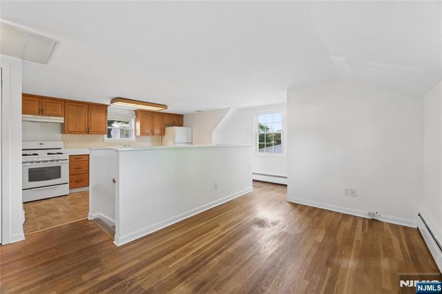 15 Congress Street, Dumont, NJ 07628