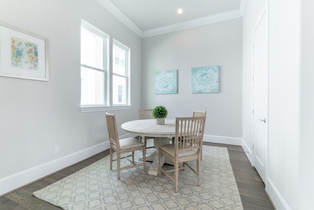 819 Bringhurst Street, Houston, TX 77020