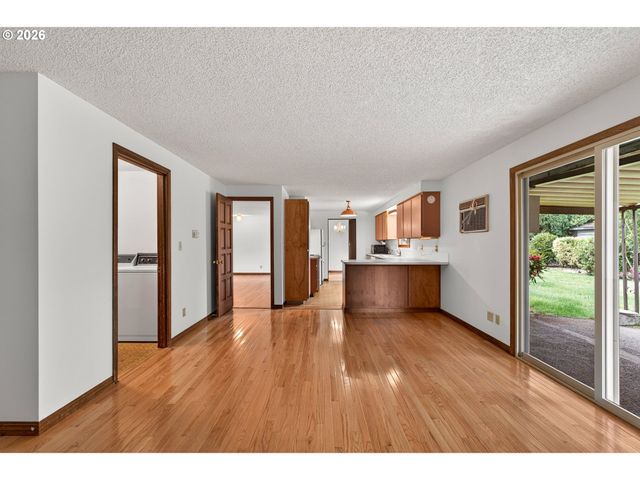 127 Nw 19TH St, Mc Minnville, OR 97128