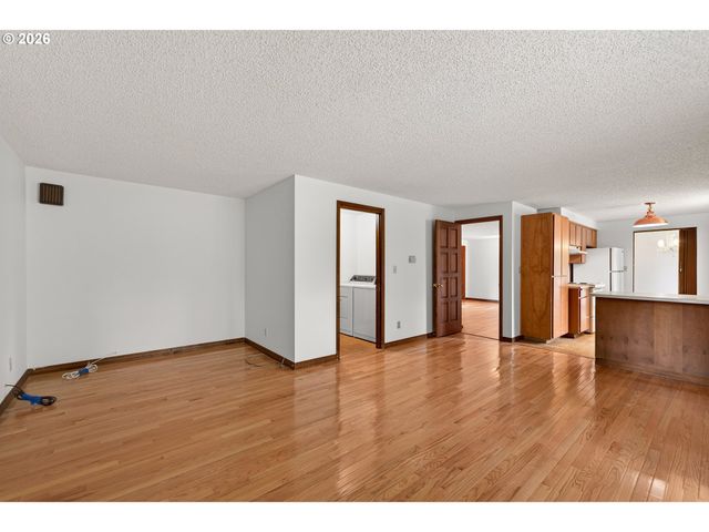 127 Nw 19TH St, Mc Minnville, OR 97128